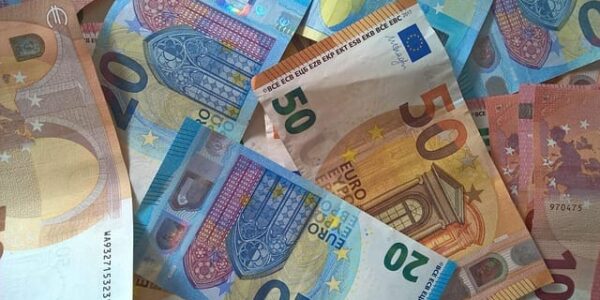 foto bij nieuwsartikel contant geld